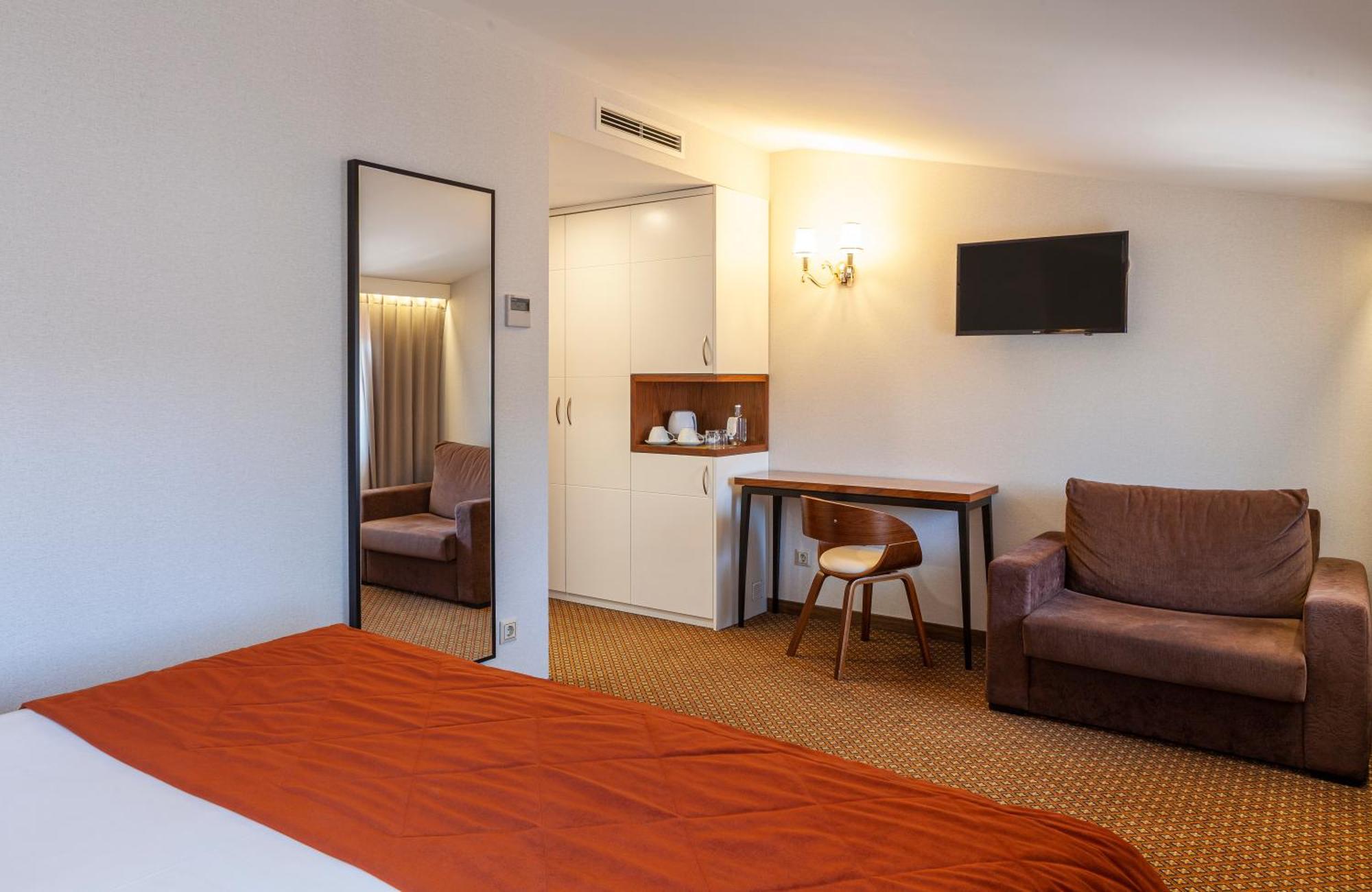Hotel Lis בטלייה מראה חיצוני תמונה
